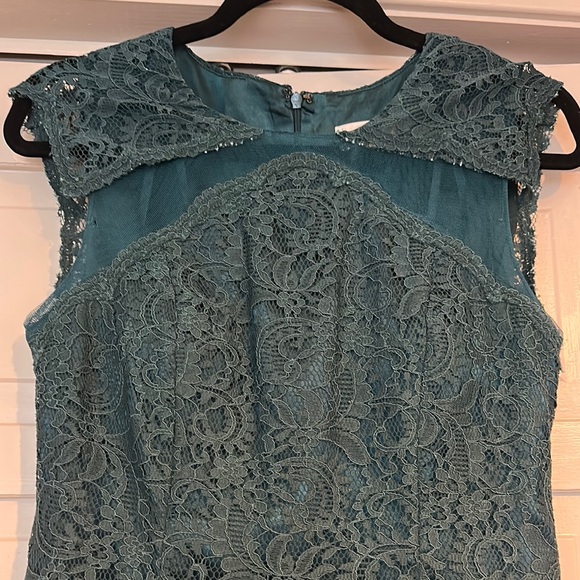 Elegant Teal Lace Dress - Picture 2 of 5